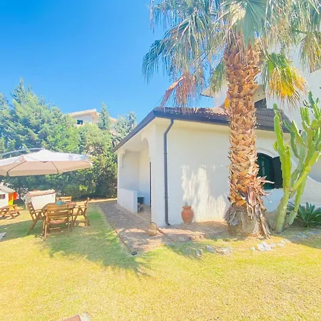 Holiday home Il Giardino Del Mare -200 Mt A Piedi Dalla