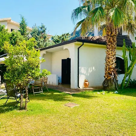 Holiday home Il Giardino Del Mare -200 Mt A Piedi Dalla Fiumefreddo Bruzio