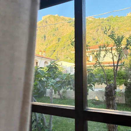 Il Giardino Del Mare -200 Mt A Piedi Dalla Holiday home Fiumefreddo Bruzio